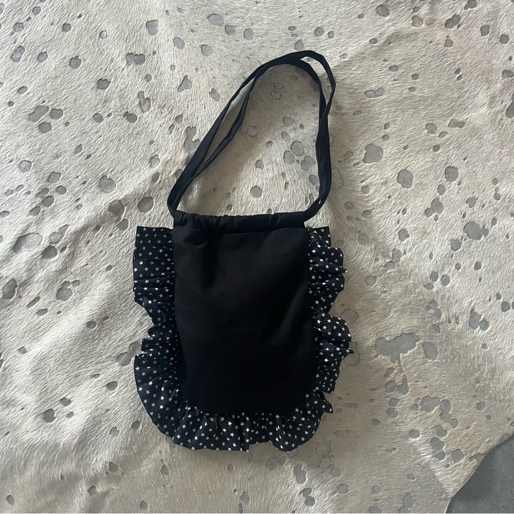 A Bronze Age Josephine bag